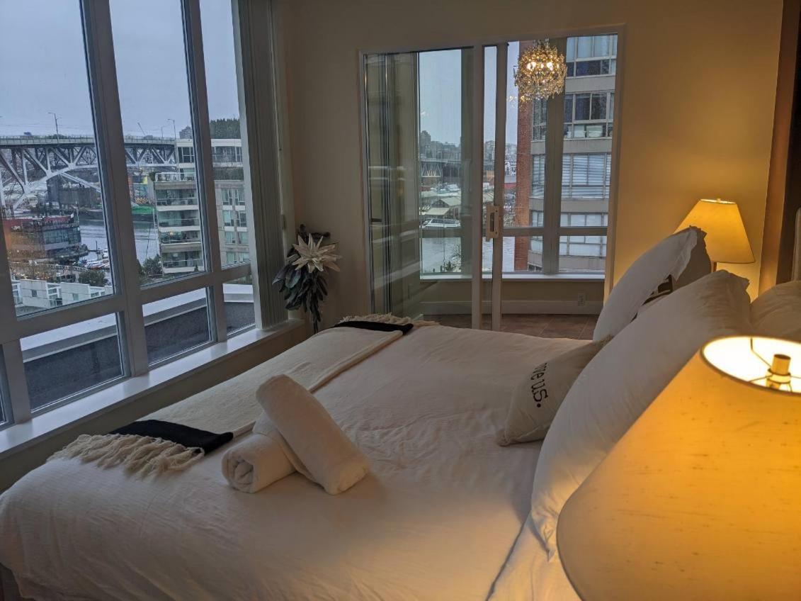 Penthouses Of Beach Ave Vancouver Luaran gambar